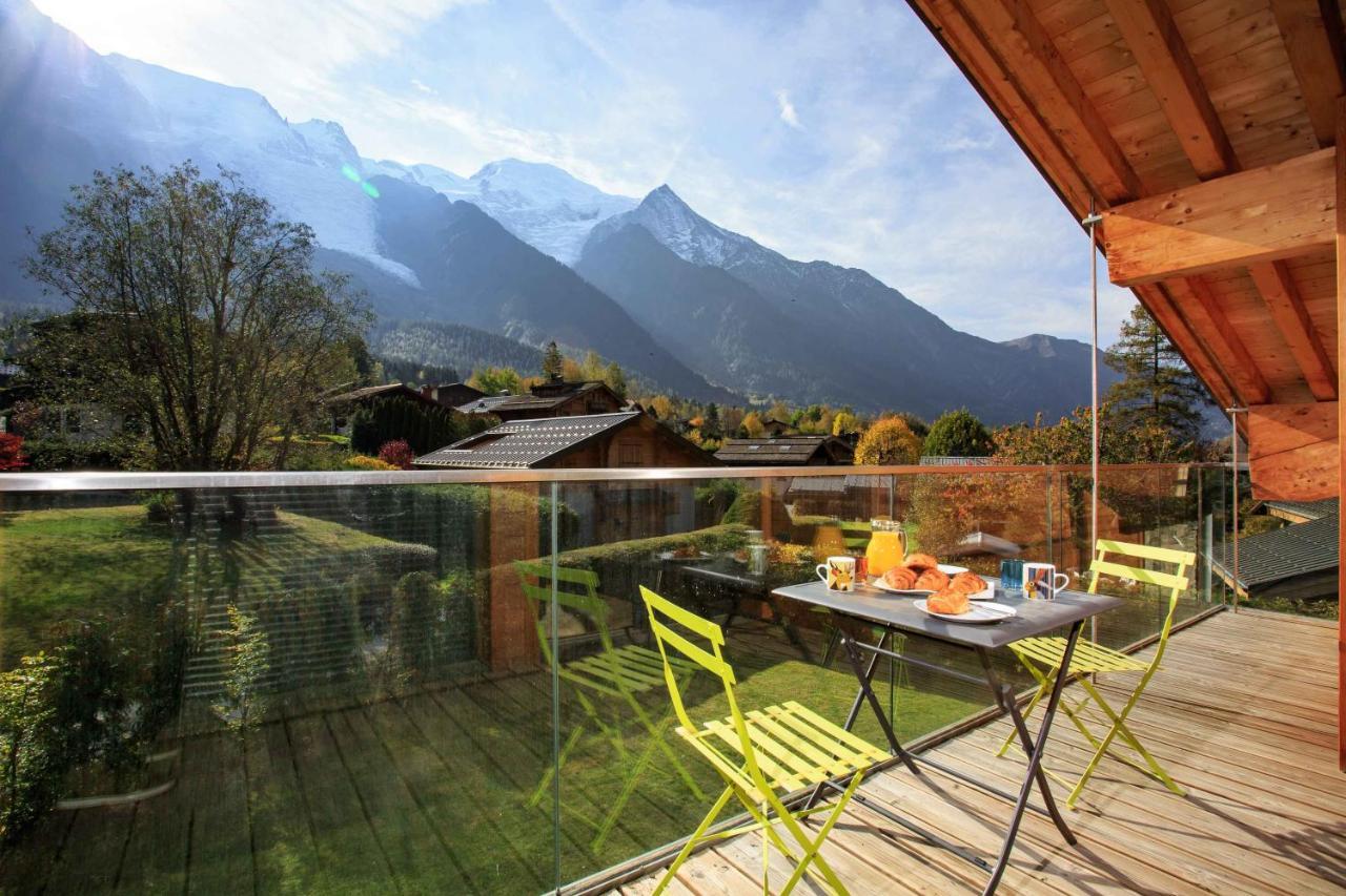 Montana- Year Chamonix Mont Blanc