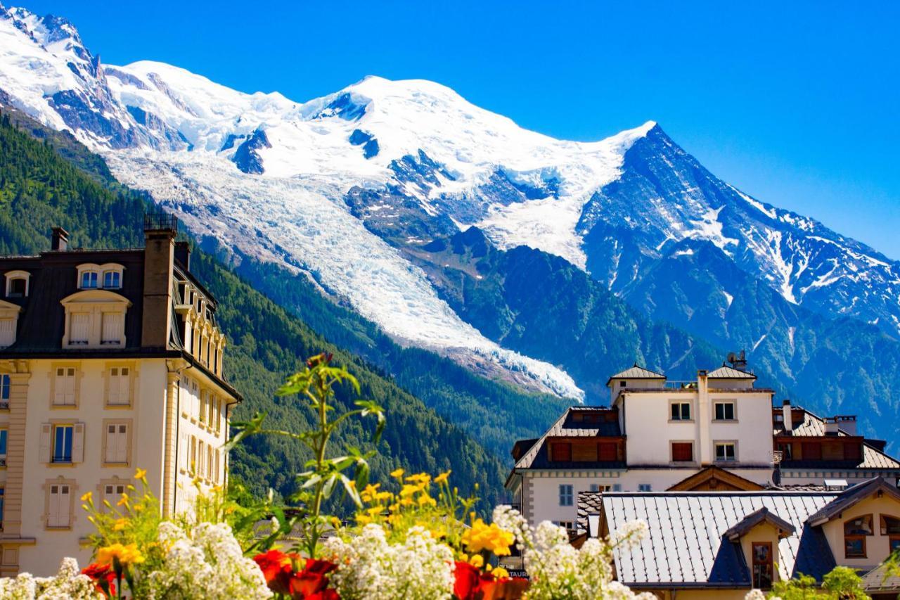 Montana- Year Chamonix Mont Blanc